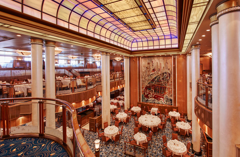 Britannia Restaurant on Queen Mary 2